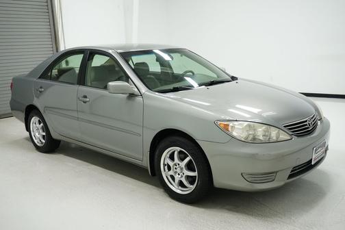 2006 Toyota Camry LE