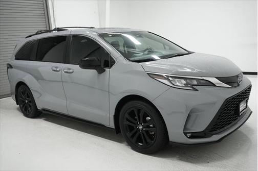 2023 Toyota Sienna XSE 7 Passenger