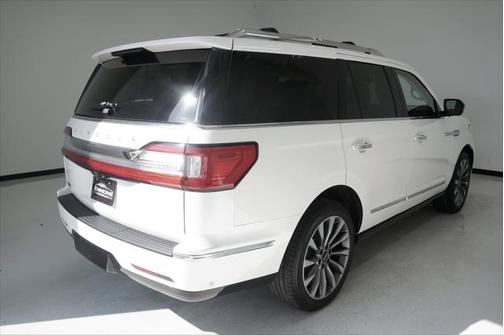 2018 Lincoln Navigator Select