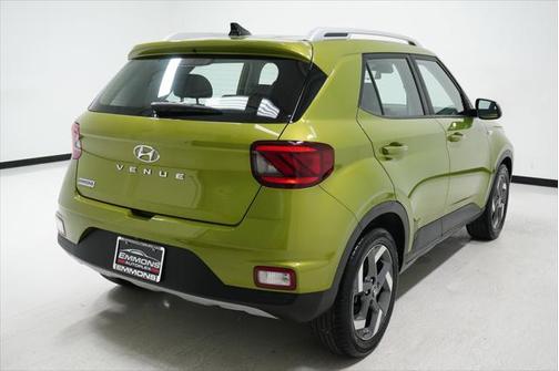 2021 Hyundai VENUE SEL