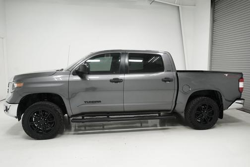 2018 Toyota Tundra SR5