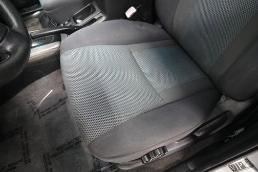 2004 Toyota RAV4 Base