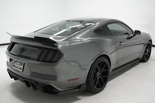 2017 Ford Mustang V6