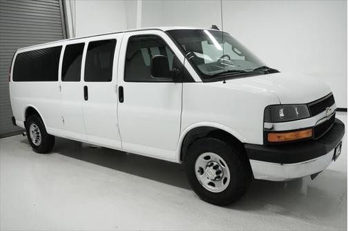 2016 Chevrolet Express 3500 LT
