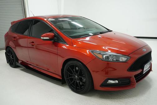 2018 Ford Focus ST Base