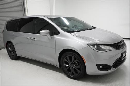 2019 Chrysler Pacifica Touring Plus