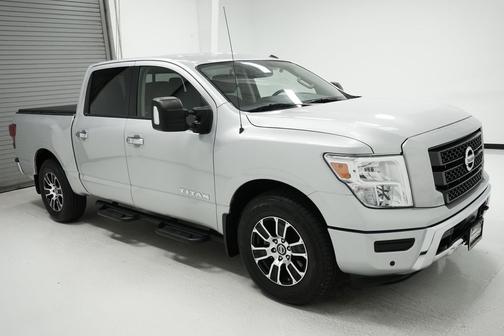 2021 Nissan Titan SV