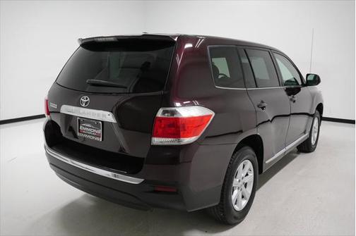 2011 Toyota Highlander SE