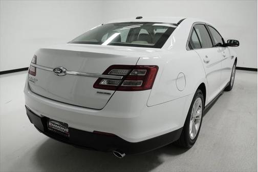 2018 Ford Taurus SE