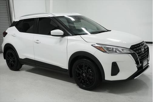 2022 Nissan Kicks SV