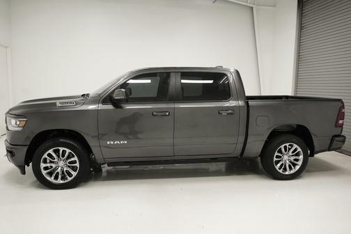 Granite Crystal Metallic Clearcoat 2024 RAM 1500 Laramie
