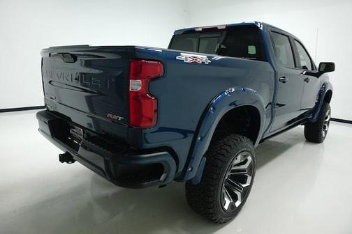 Photo 4 of 32 of 2022 Chevrolet Silverado 1500 Limited RST
