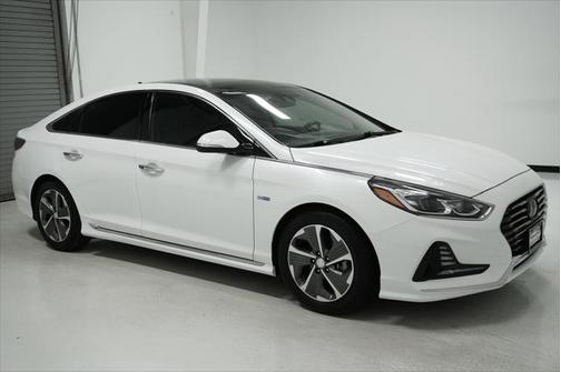 2019 Hyundai SONATA Hybrid Limited