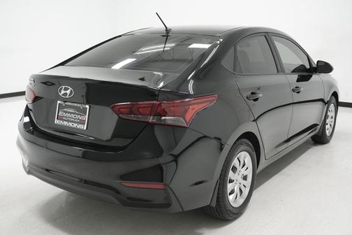 2022 Hyundai Accent SE