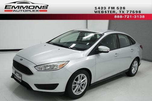 Photo 1 of 23 of 2017 Ford Focus SE
