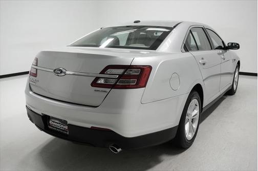 2018 Ford Taurus SE