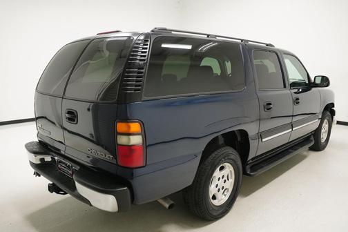 2004 Chevrolet Suburban 1500 LS