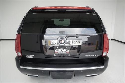 2014 Cadillac Escalade Platinum Edition