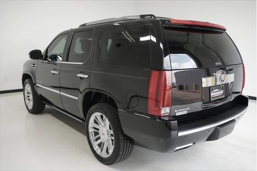 2014 Cadillac Escalade Platinum Edition