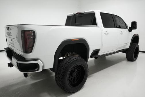 2024 GMC Sierra 2500 AT4