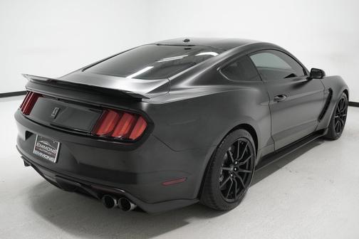 2017 Ford Shelby GT350 Base