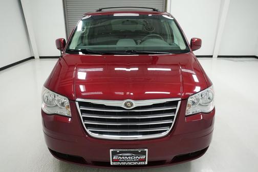 2010 Chrysler Town & Country Touring