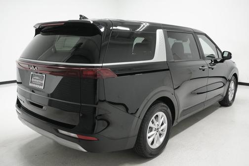 2022 Kia Carnival LXS