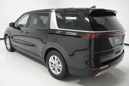 2022 Kia Carnival LXS