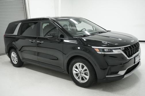 2022 Kia Carnival LXS