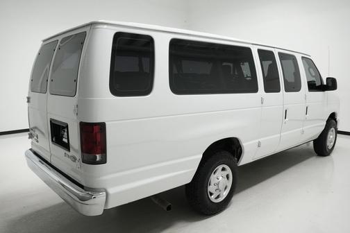 2014 Ford E350 Super Duty XLT