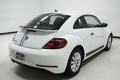 2018 Volkswagen Beetle 2.0T S