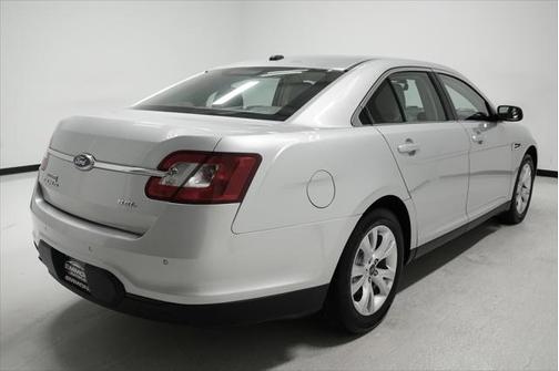 2011 Ford Taurus SEL