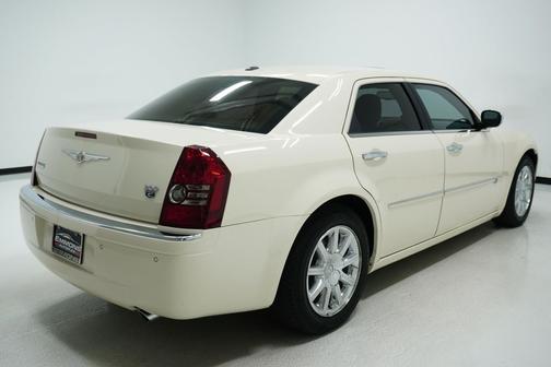 2010 Chrysler 300C Hemi