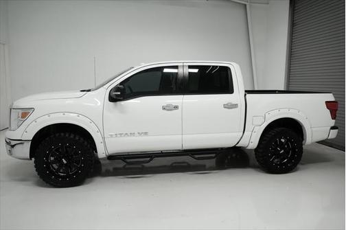 2018 Nissan Titan SV