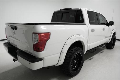 2018 Nissan Titan SV