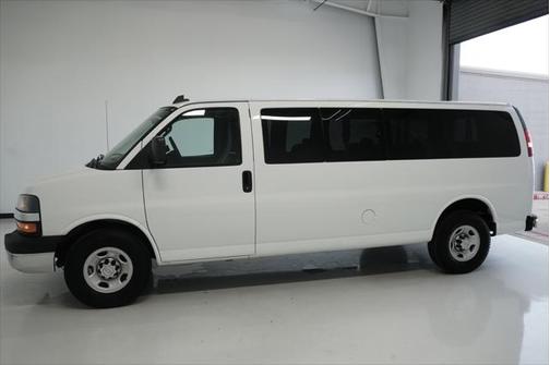 2016 Chevrolet Express 3500 LT