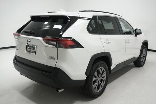 2022 Toyota RAV4 Hybrid XLE Premium