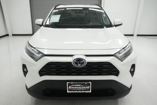 2022 Toyota RAV4 Hybrid XLE Premium