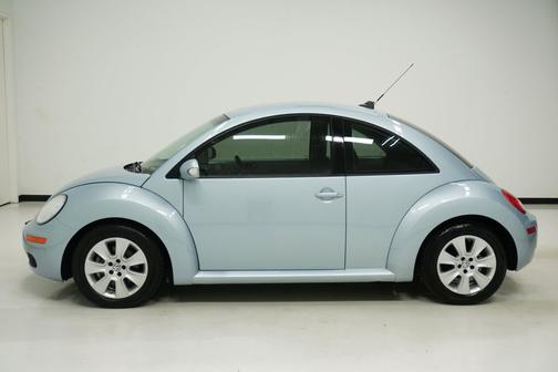 2010 Volkswagen New Beetle 2.5L