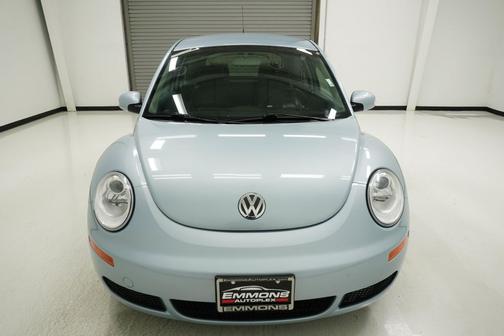 2010 Volkswagen New Beetle 2.5L