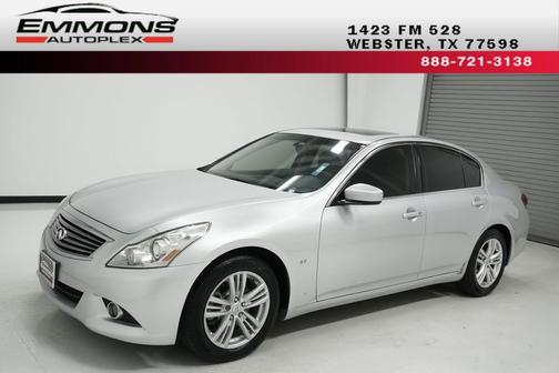 2015 INFINITI Q40 Base