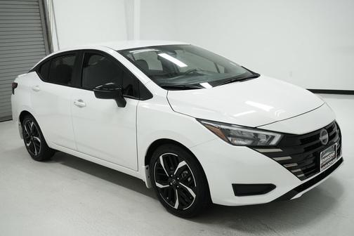 2024 Nissan Versa 1.6 S