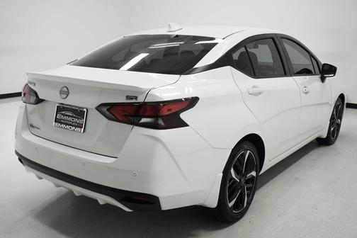 2024 Nissan Versa 1.6 S