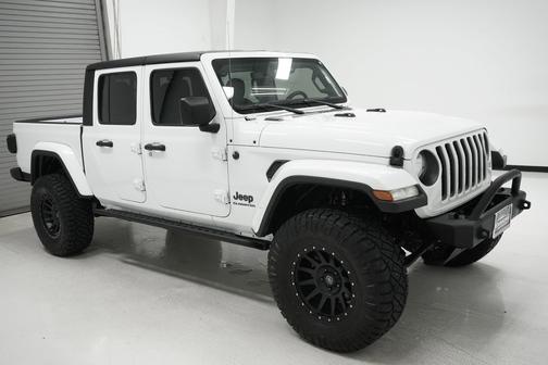 2020 Jeep Gladiator Altitude