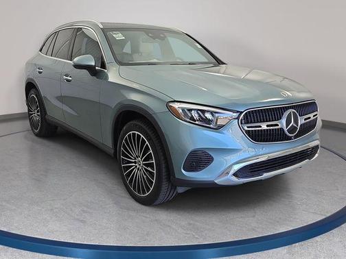 Verde 2026 Mercedes-Benz GLC 300 Base