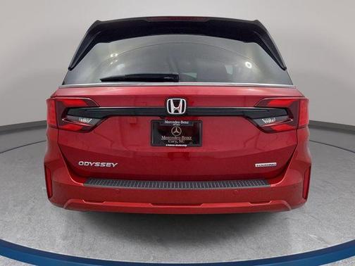 Radiant Red Metallic II 2025 Honda Odyssey Touring