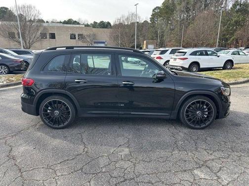 2025 Mercedes-Benz AMG GLB 35 Base