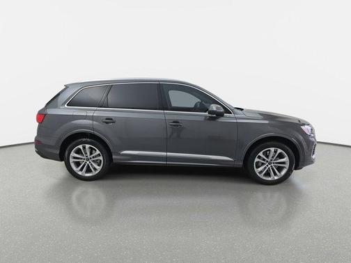 2025 Audi Q7 45 Premium