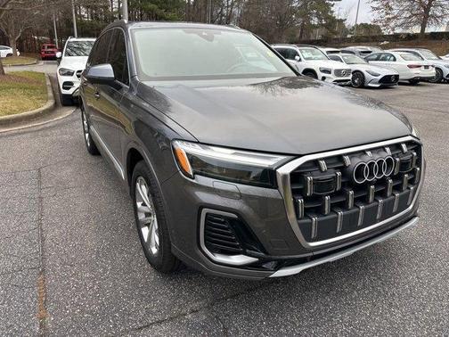 2025 Audi Q7 45 Premium