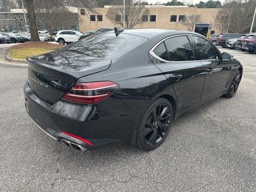 2023 Genesis G70 2.0T